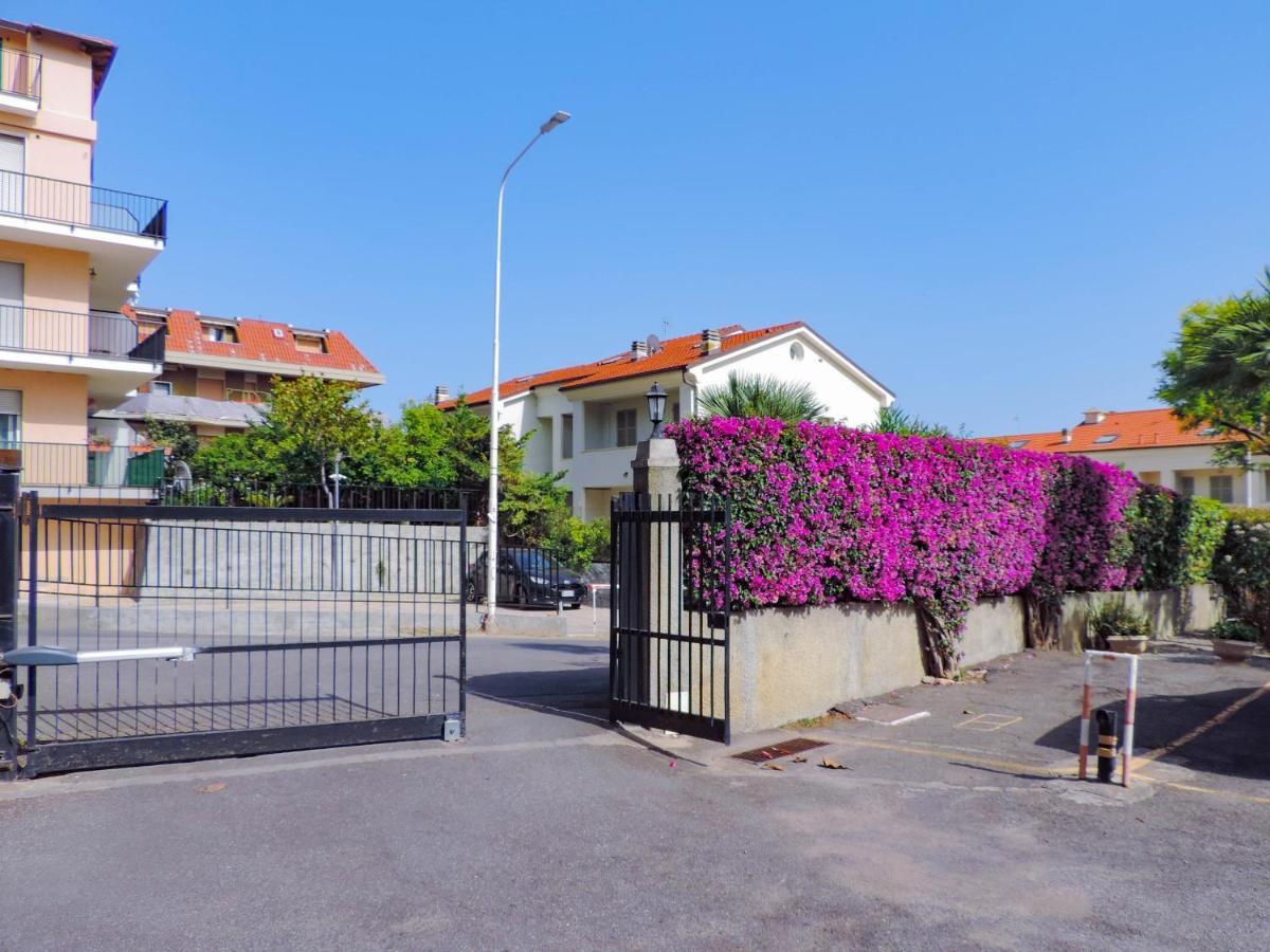 H11 Terrazzo Al Mare - Riva Ligure - Spiagge 아파트 외부 사진